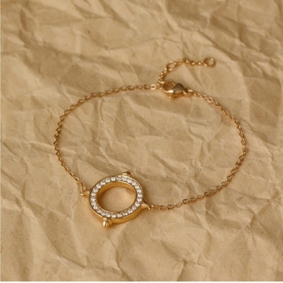 GOLD 14k Gold Plated Circle Cubic Zirconia Bracelet - Picture 1 of 3
